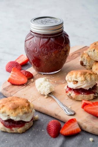 Kilner Strawberry Fruit Preserve Jar - 0.4L Box 6