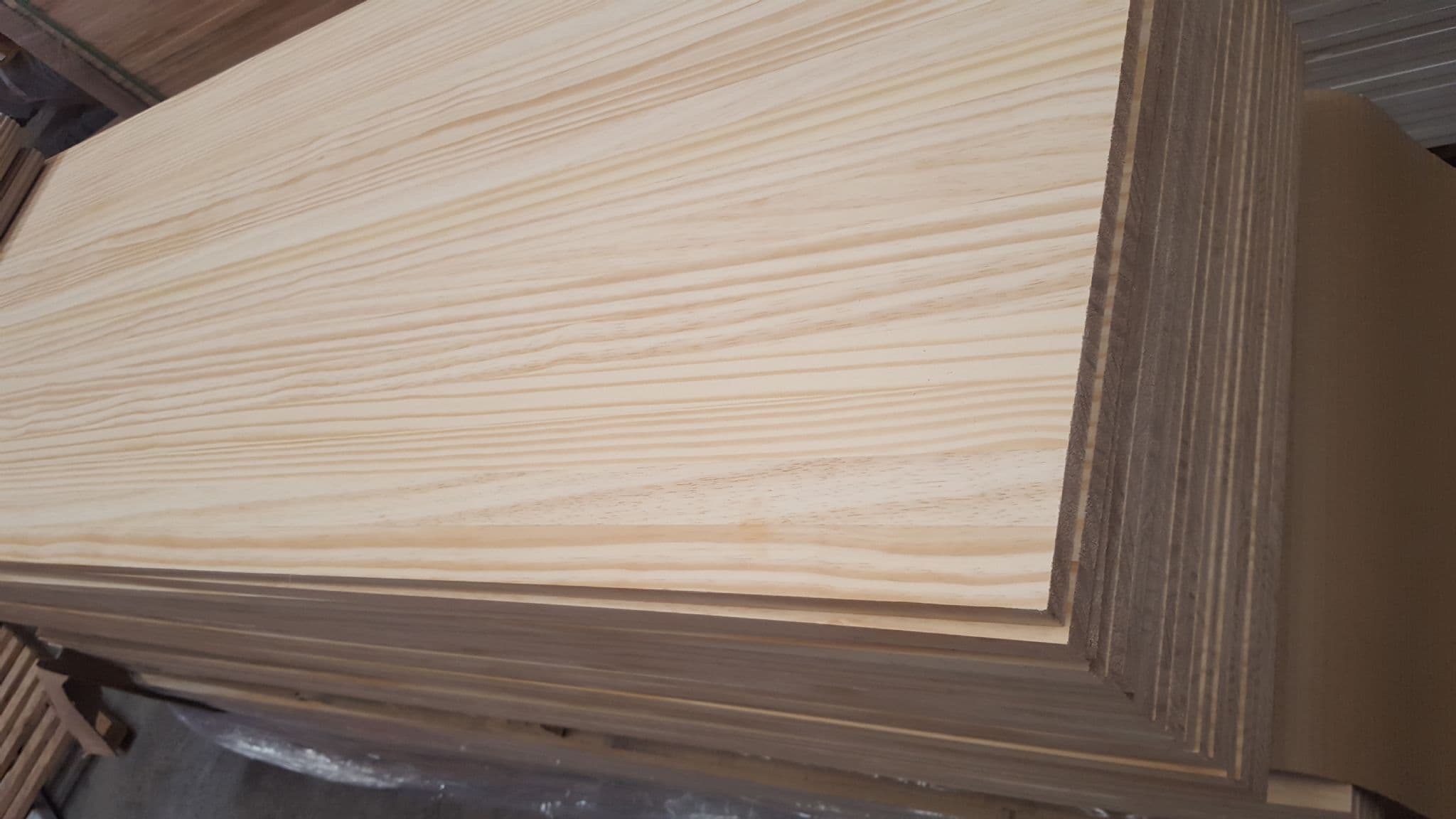 2400x1220x30mm Knotless Pine Panel Radiata