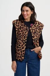 Leopard Print Fleece Gillet by sugarhill -J0033