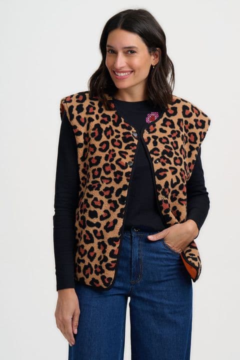 Leopard Print Fleece Gillet by sugarhill -J0033