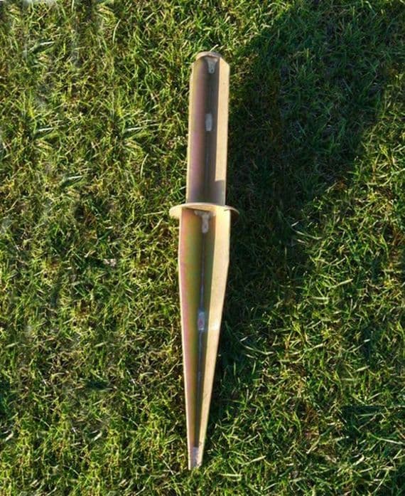 Metal Anchor Spike - Large - for 80mm Aluminium