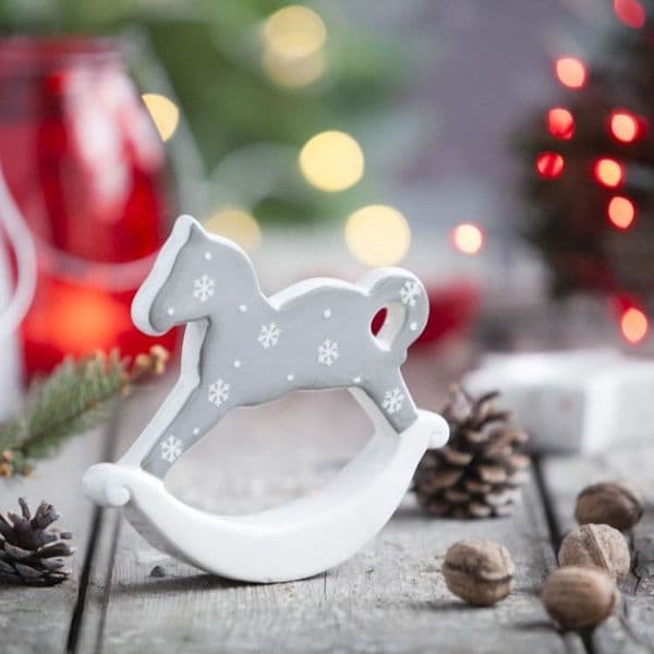 Christmas table décor rocking horse Solavia Glassware
