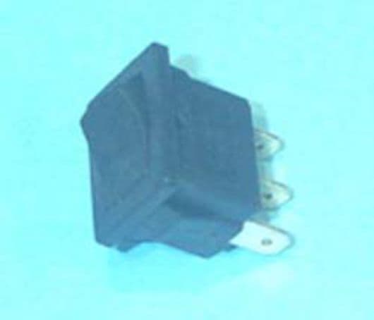 49HF139 Interruptor tipo pequeno con 3 mini faston