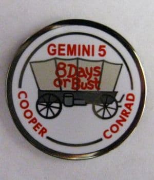 Gemini 5 Lapel Pin