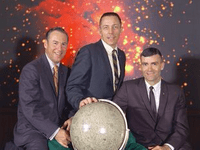 NASA Apollo 13 Official Crew Photograph