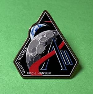 NASA Artemis II (2 ) Return to the Moon Crew Mission Lapel Pin 1