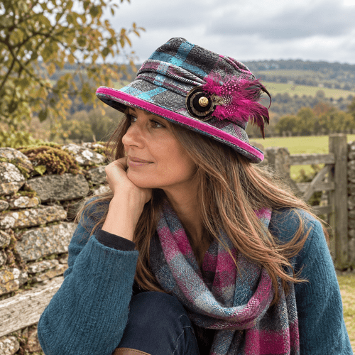 Bone Brim Bucket Hat - Sky pink and Blue - Edith