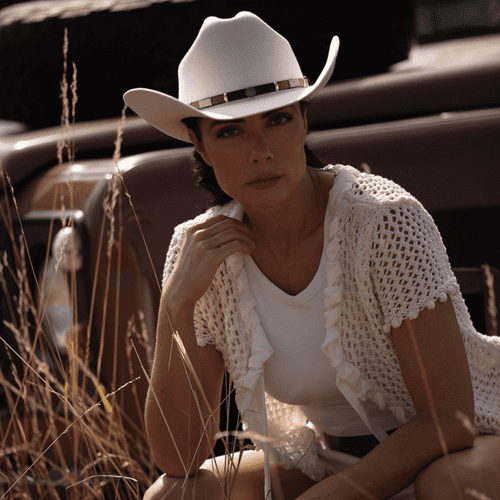 Cattleman Cowboy Hat with black and brown leather band - Off-White