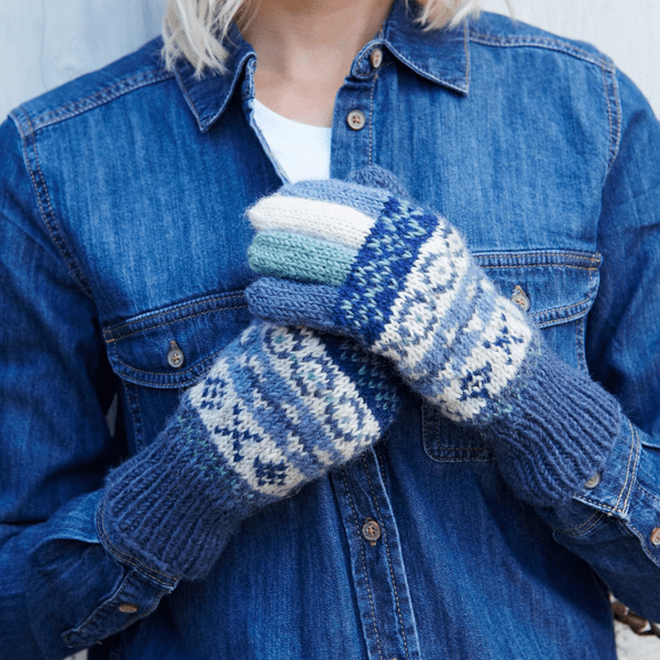 Classic Fairisle Gloves Denim Blue
