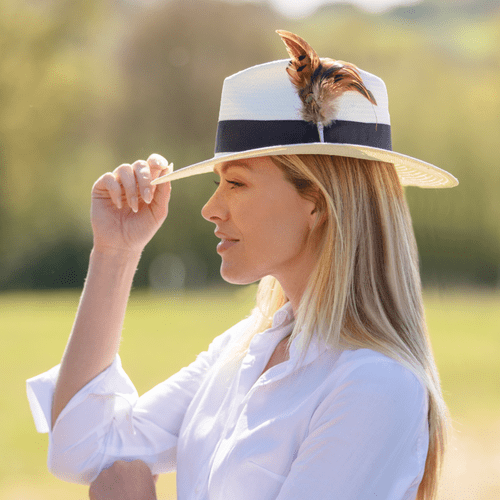 Summer Fedora Straw Hat with Wide Brim and Country Feather Brooch - Off White - Frampton