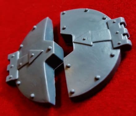 Chaos Space Marine Vehicle Round Door Turret Hatch Halves