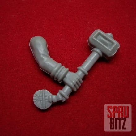 Dwarf Hammerers Hammer right arm