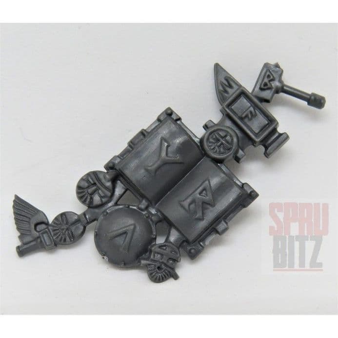 Dwarfs Standard Topper Rune Book