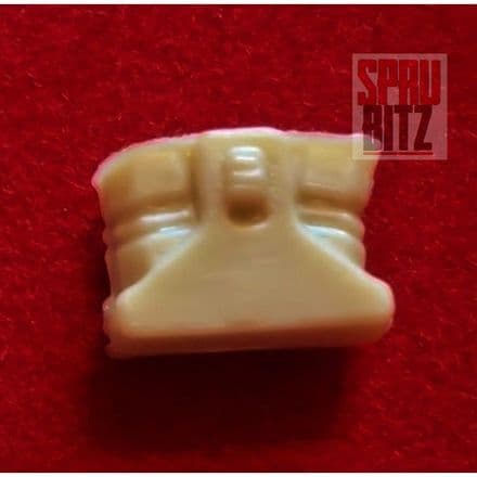 Rogue Trader Binoculars Hip Accessory