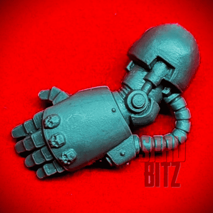 Space Marine Terminator Squad Powerfist Power Fist left arm (C)