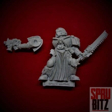 Space Marine Veteran with Chainsword (finecast)