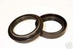 SPEED TRIPLE 900 1994-97 T301: FORK OIL SEALS 1 Pair (43mm Forks)