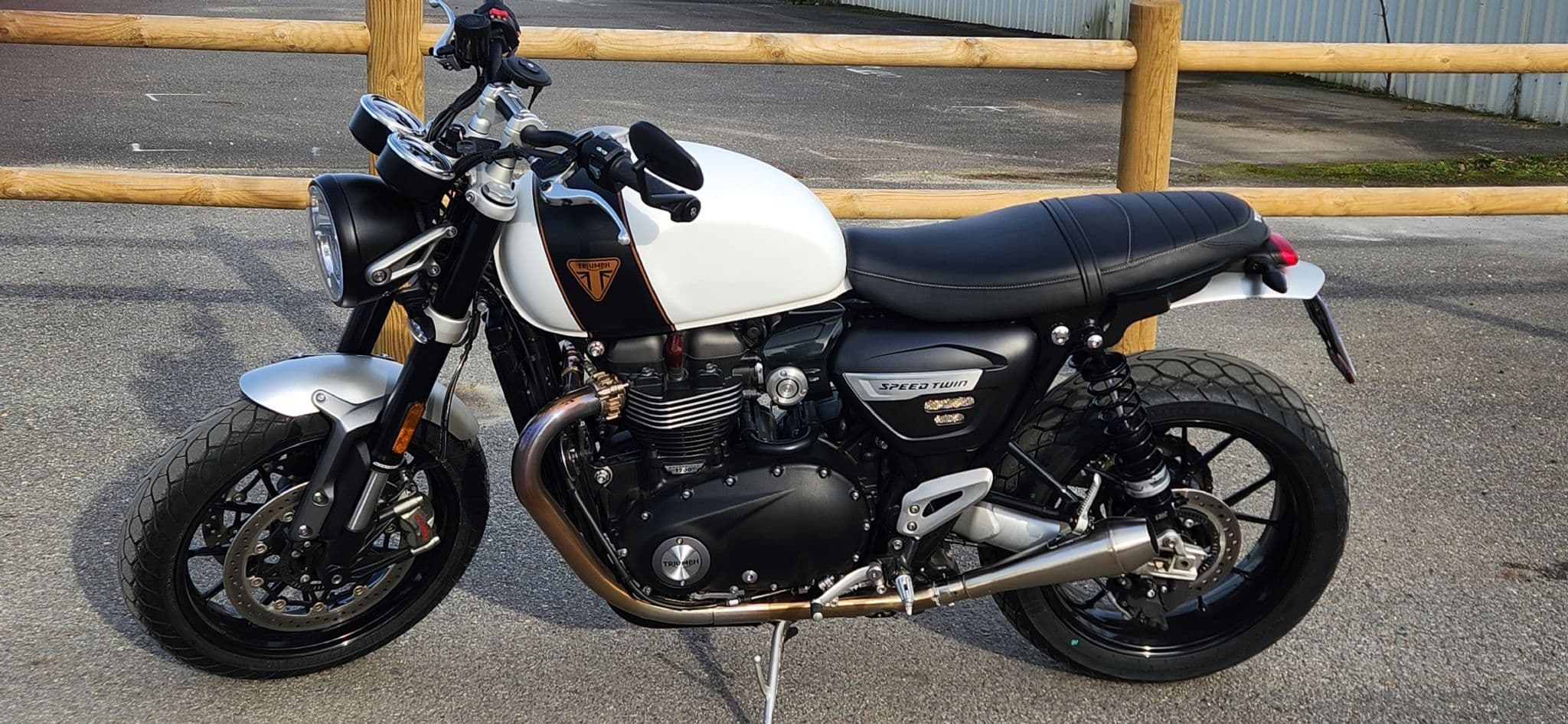 Speedtwin 1200 Exhausts Weslake Shorty Pro Slip on Brushed