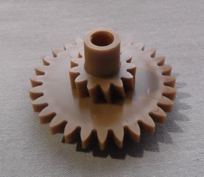 Aprilia 125 Water Pump Idle Gear z=28/13  AP0634035