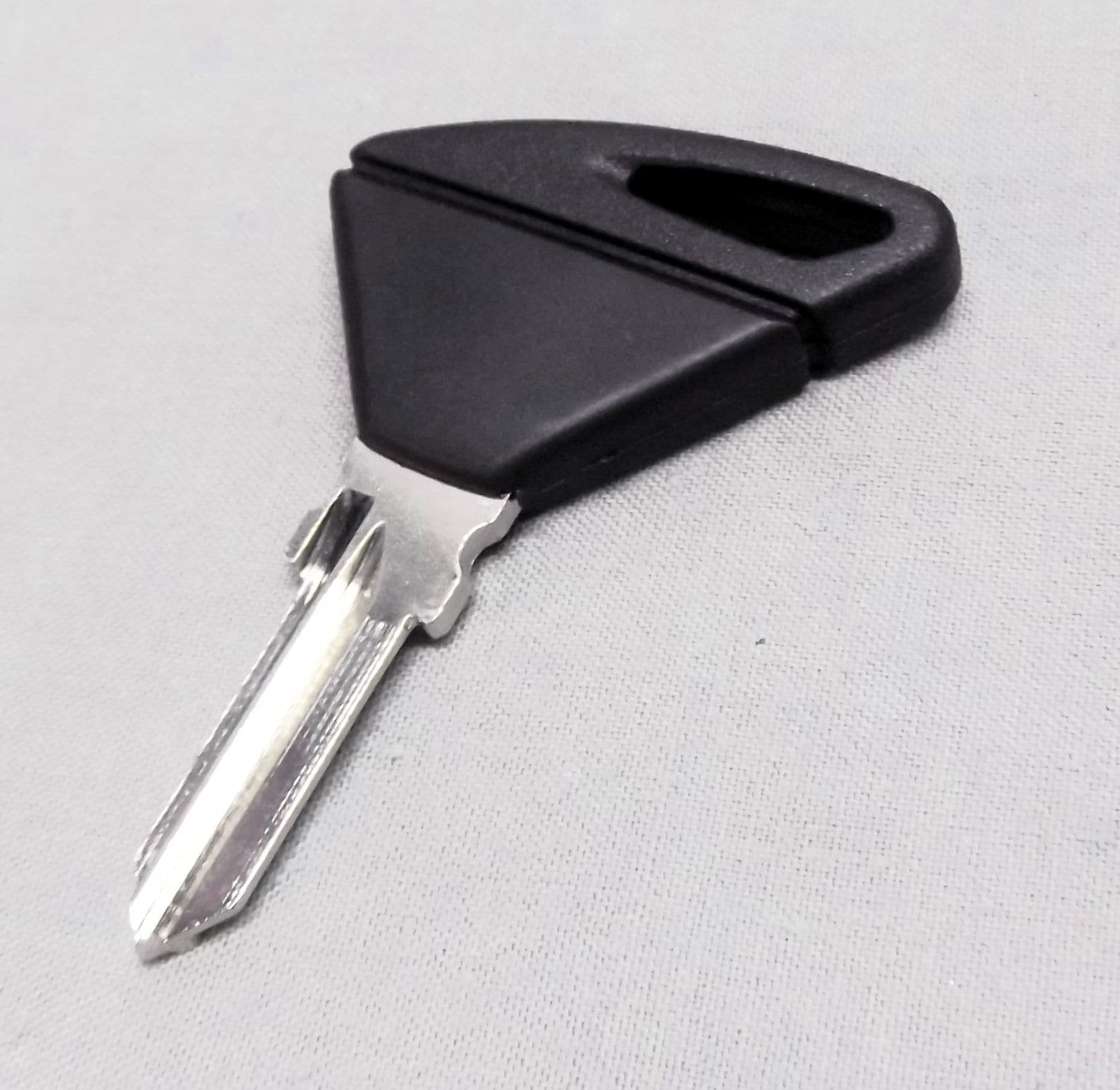 Aprilia Blank Key w/o Transponder AP8140710