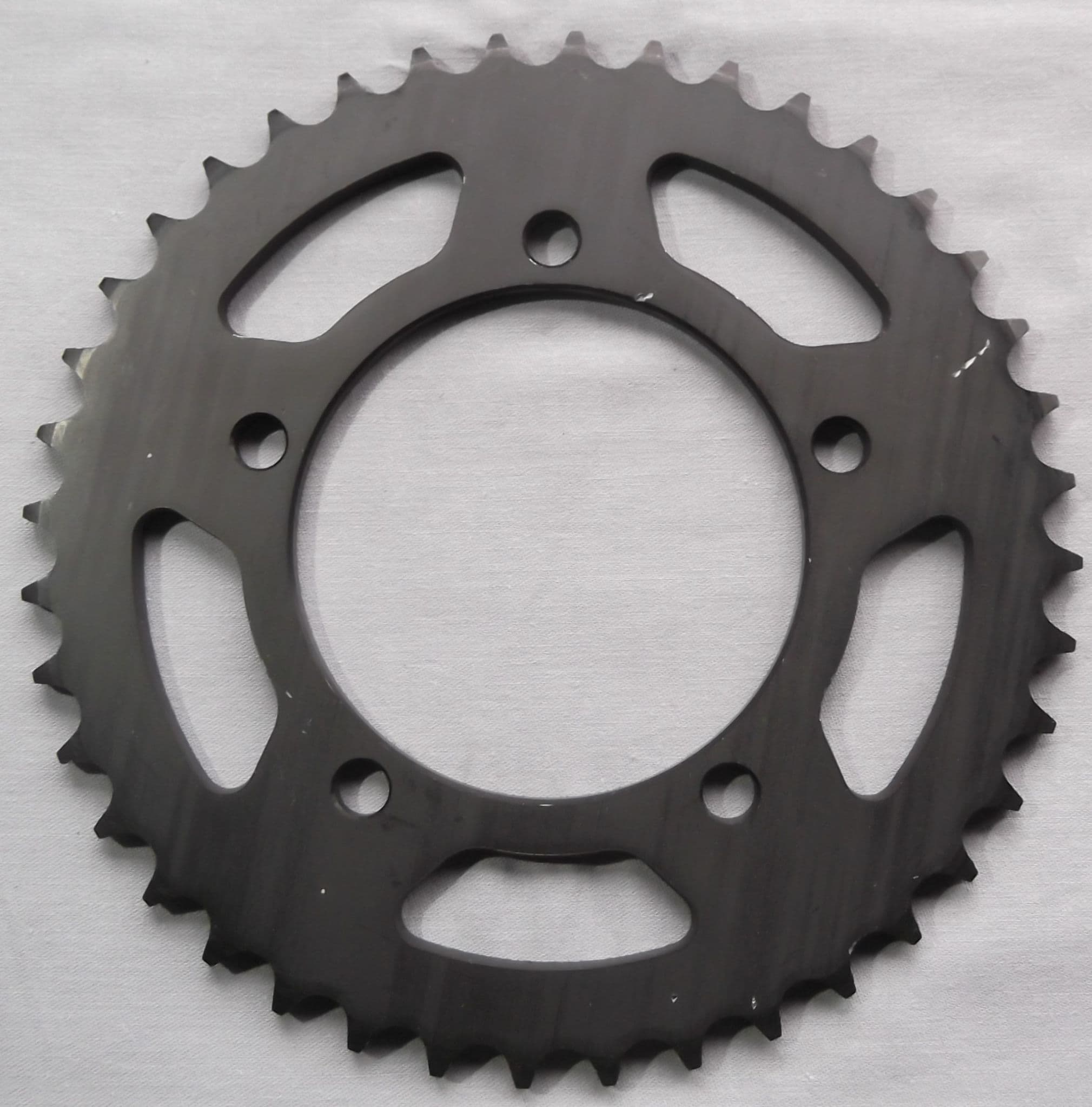 Aprilia Dorsoduro / Mana Rear Sprocket z 40t AP8107145