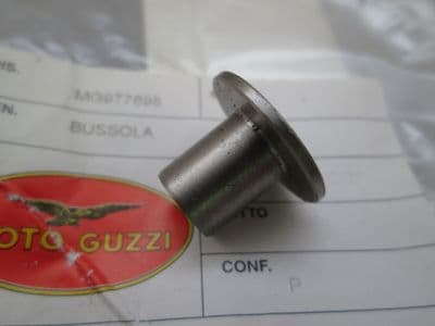 Genuine Moto Guzzi Norge Stelvio Screen Mounting T-bush Spacer 977698