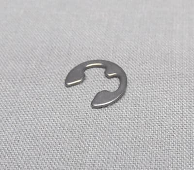 MV Agusta Footrest Pivot Circlip - 5mm 800090429