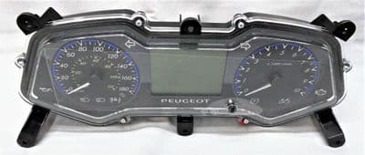 Peugeot Metropolis Instrument Console PE790322