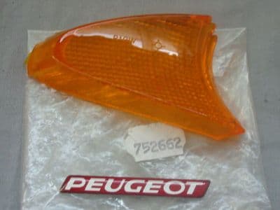 Peugeot Speedake LH Rear Indicator Lens PE752662