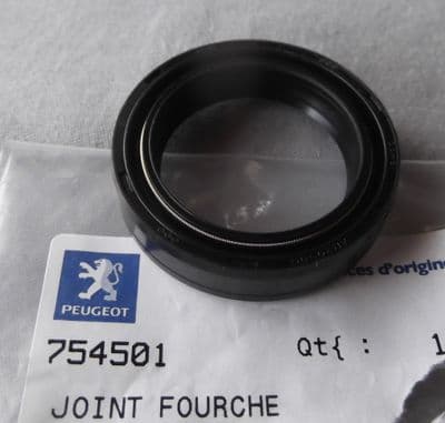 Peugeot XR6 Front Fork Oil Seal PE754501