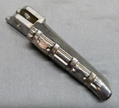 Peugeot XR6 LH Front Footrest PE754543