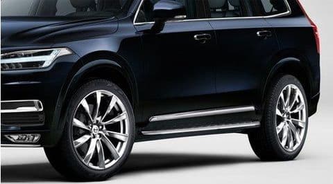 Integrated running board with illumination