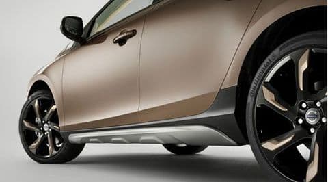 V40 Cross Country Side Scuff Plates