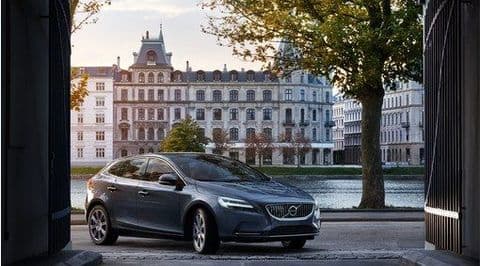 V40 Rear Sill Mouldings