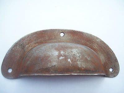 10 X ANTIQUE AGED RUSTIC VINTAGE SHELL CUPPED CUP PULL DRAWER CUPBOARD HANDLE