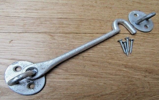 12" Plain Cast Iron Can Hook Galvanised