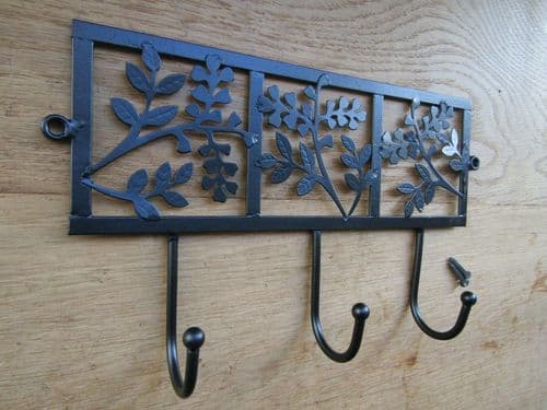 3 Leaf Hook Rail Black Antique