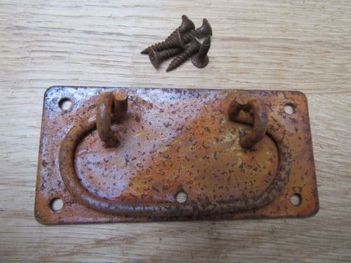 4" Locking Lift Handle Rust