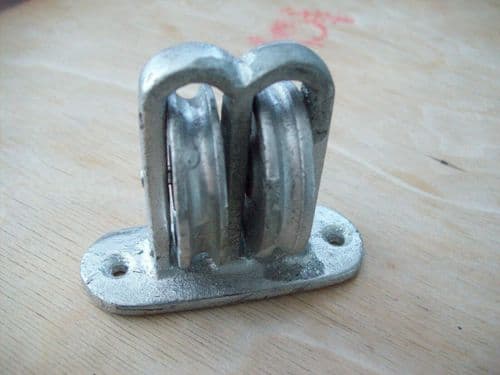 Across The Plate Double Pulley Galvanised