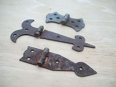 ANTIQUE AGED RUSTIC DECORATIVE ARROW CANET CUPBOARD DOOR CHEST TRUNK HINGES