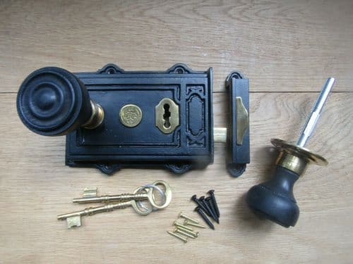 Black Antique Davenport & Bun Rimmed Black & Brass Set