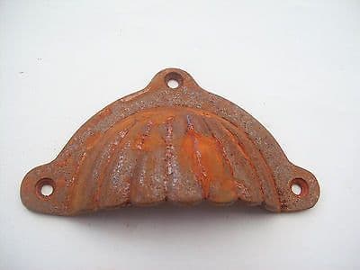 CAST IRON RUSTIC CUP CUPPED SHELL DRAWER CUPBOARD CANET DOOR PULL HANDLES