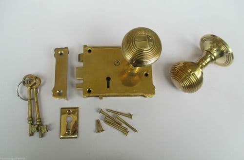 East Lake Plain Lock & Beehive Brass Set