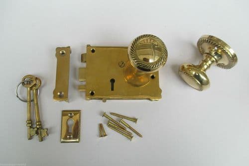 East Lake Plain Lock & Georgian Rim Brass Set