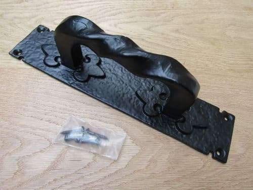 Fleur De Lys Handle On Plate Black Antique 12"
