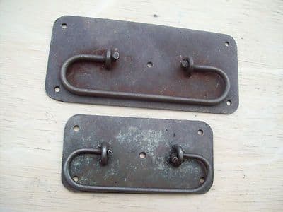 HAND FORGED ANTIQUE RUSTIC IRON CHEST TRUNK COFFER CANET DRAWER PULL HANDLES