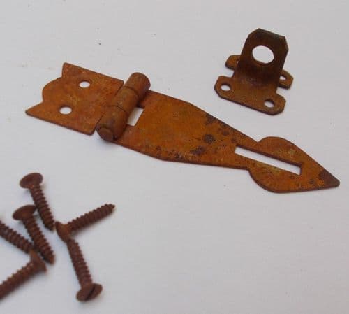 Hasp And Staple Arrow Head Rust