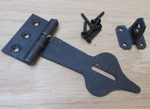 Hasp And Staple Spear Head Black