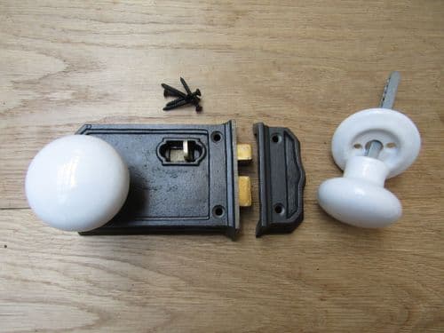 Large Rim Latch Antique Iron & White Ceramic Set