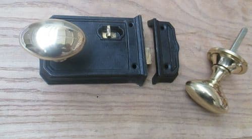 Large Rim Latch Black Antique & Oval Rim Brass Set